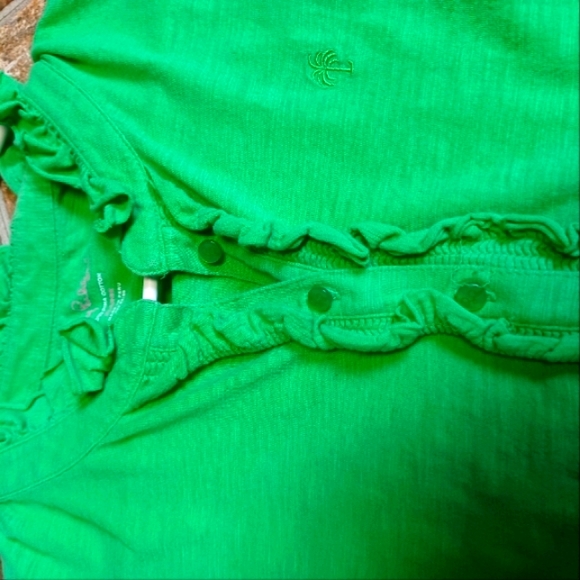 Lilly Pulitzer Witherbee Ruffle neck top. Size XL. - Picture 3 of 4